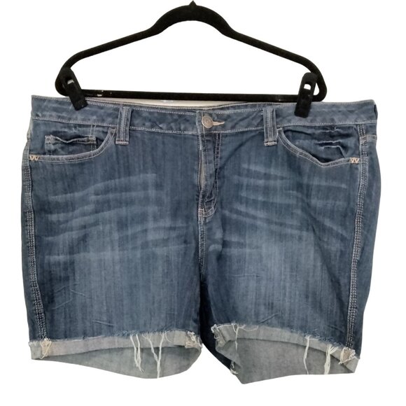 A New Approach Womens Distressed Denim Shorts Size 22W - Picture 2 of 5